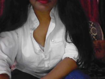 royelpari webcam bongacams model stream image