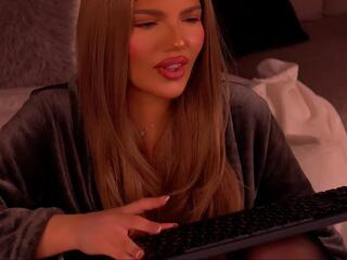 Graciane Lee webcam model stream image