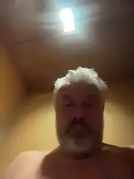 Berg_Boy webcam model stream image