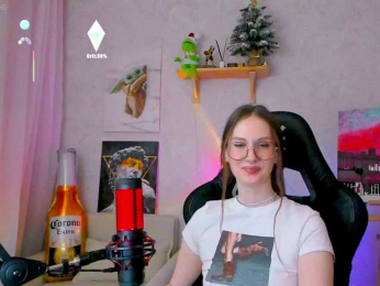 KiraRumGirl webcam model stream image