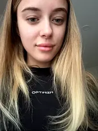 enjoy_my_beauty webcam model stream image