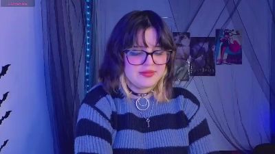 Scarleth_shadow webcam model stream image