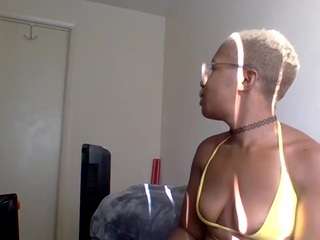 bigbootyjooty420 webcam model stream image