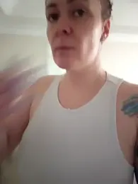 HollyTattoo webcam model stream image