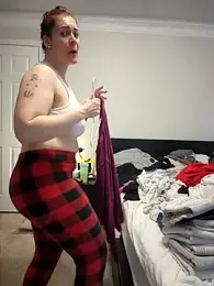 HollyTattoo webcam model stream image