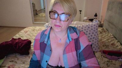 Bionda_M webcam model stream image