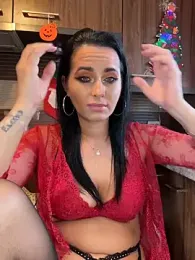 Hotmomcheckk_ webcam model stream image