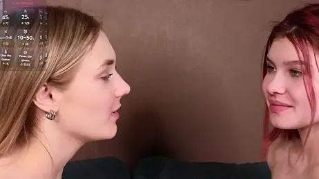 AprilFever webcam model stream image