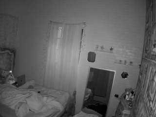 voyeurcam-hornyhostel-03 webcam model stream image