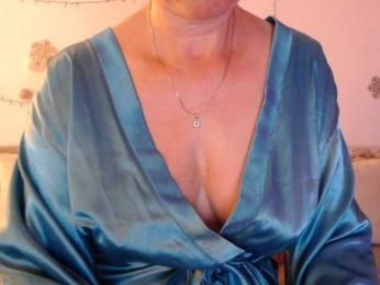 goodSnowQueen webcam model stream image