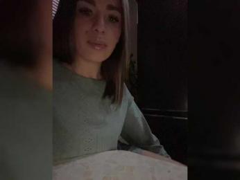 Polichkaaaa webcam model stream image