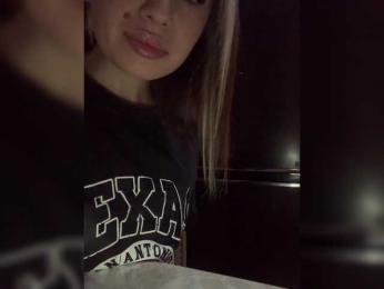 Polichkaaaa webcam model stream image