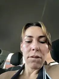 MommyGambit webcam stripchat model stream image