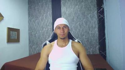 Matheo_Fit webcam model stream image