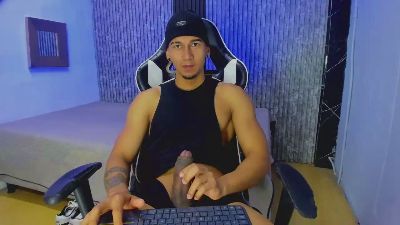 Matheo_Fit webcam model stream image