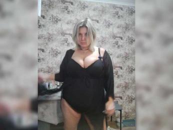 Dyia webcam bongacams model stream image
