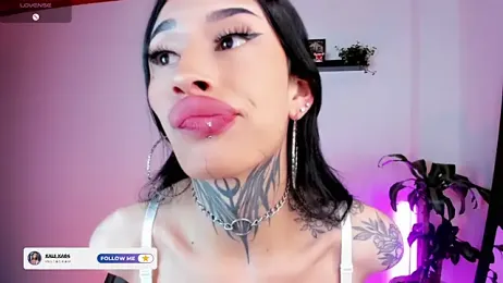 kali_ka_ webcam model stream image