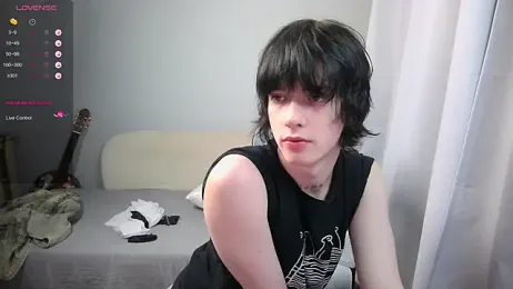 LeonBoykisser webcam stripchat model stream image