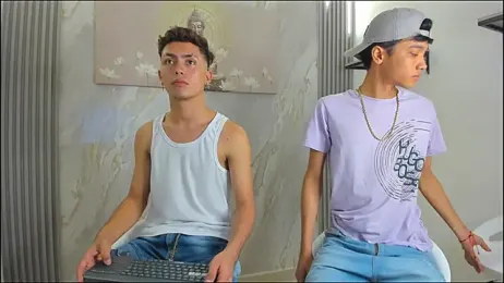 VERY_HOT_GUYS webcam model stream image