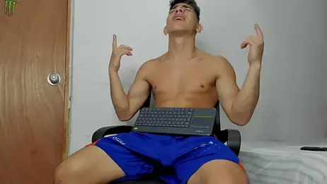 andrew_rose_ webcam model stream image