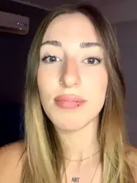 Sashailardi webcam model stream image