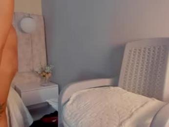 azul_honey webcam model stream image