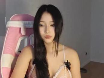 yenii_mai webcam model stream image