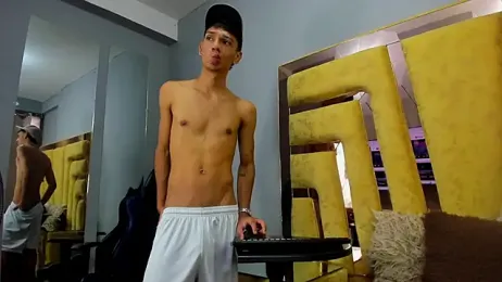 EstebanValdezs webcam stripchat model stream image