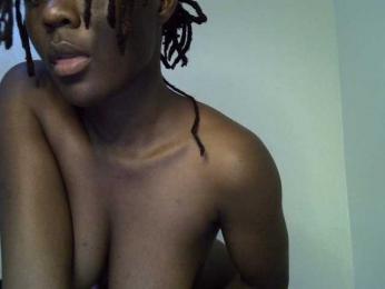 Blackdiva-11 webcam bongacams model stream image