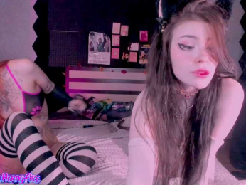 HornyHub webcam model stream image