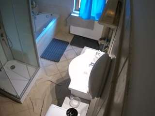voyeurcam-julmodels-bath-2nd-2 webcam model stream image