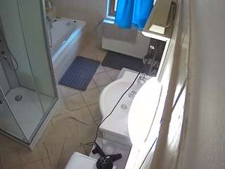 voyeurcam-julmodels-bath-2nd-2 webcam model stream image