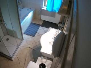 voyeurcam-julmodels-bath-2nd-2 webcam model stream image