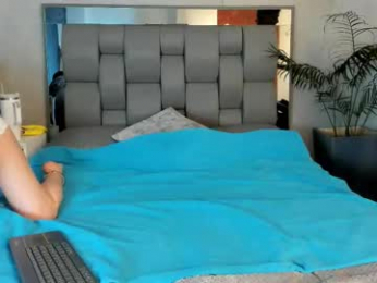 kendra_and_liam webcam model stream image