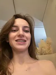 -AngelAri- webcam stripchat model stream image