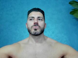 Cutler Q webcam model stream image