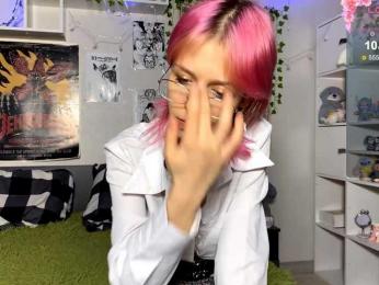 SweetieLuna webcam bongacams model stream image