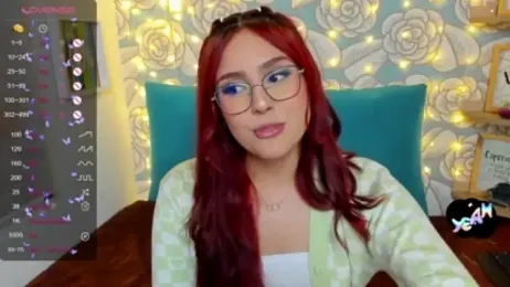 HazzelGray webcam model stream image