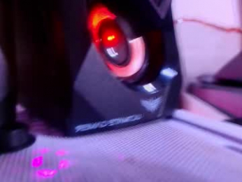 shelsy_loreds webcam model stream image