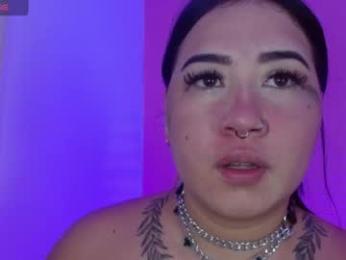 _hooly webcam model stream image