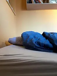 Raveman webcam model stream image