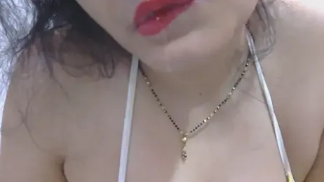 MilkyQueen69 webcam model stream image