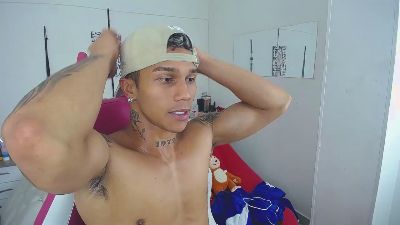 Leonard_Price webcam model stream image
