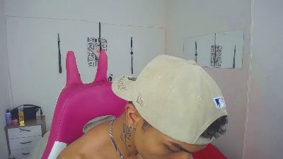 Leonard_Price webcam model stream image