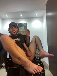 Dirtyboyhot webcam model stream image