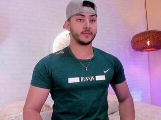 Dylan Crown webcam model stream image