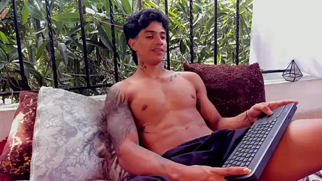 aress_damon webcam model stream image