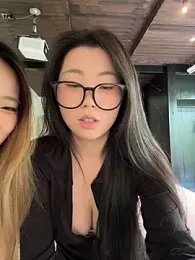 xiaozz-001 webcam stripchat model stream image