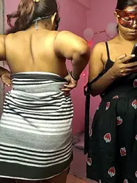 Wlid_HotCouple webcam model stream image