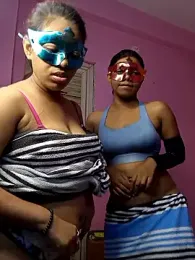 Wlid_HotCouple webcam model stream image